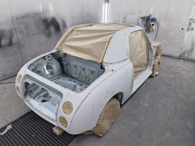nissan-figaro-spray-booth-1